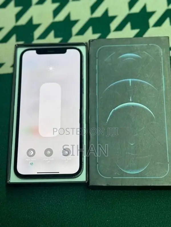 Apple iPhone 12 Pro 128GB (Used)