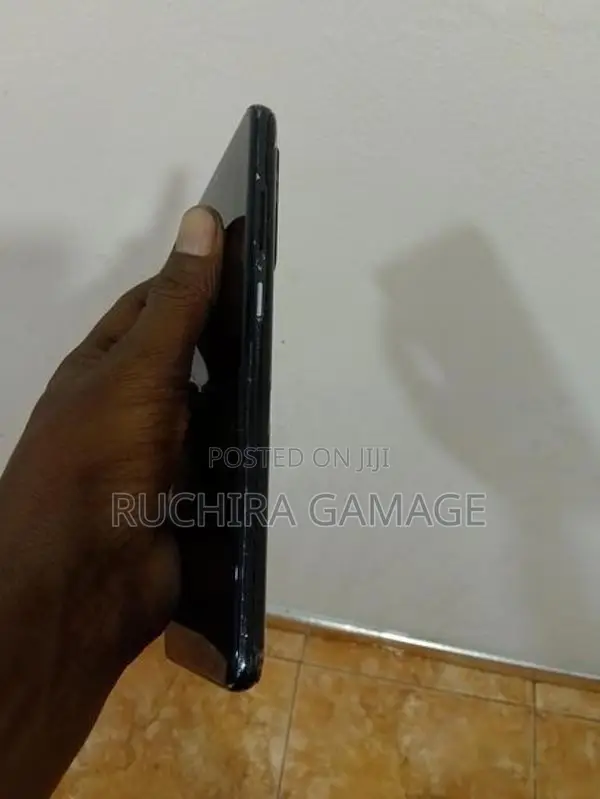 Samsung Galaxy S20 Ultra (Used)