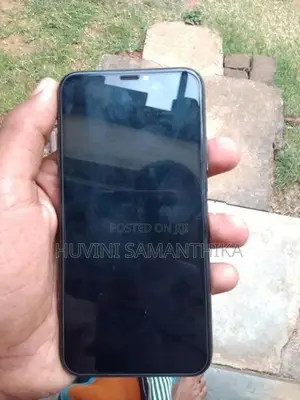 Apple iPhone XS (Used)