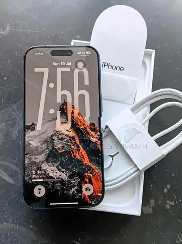 Apple iPhone 17 Pro 256GB (Used)