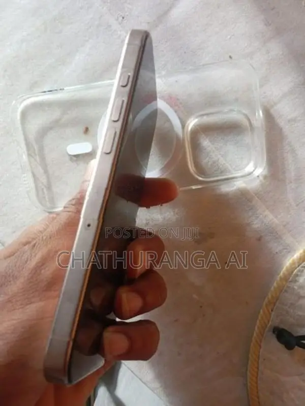 Apple iPhone 16 Pro (Used)