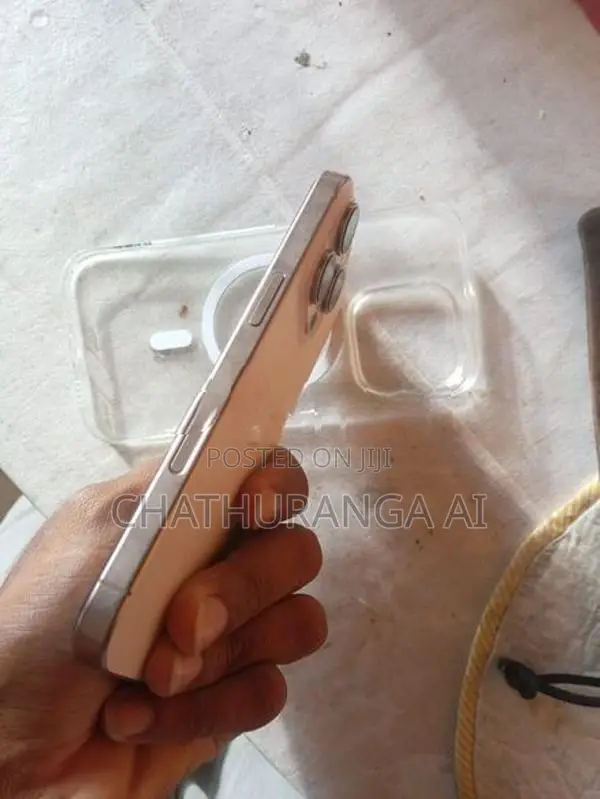 Apple iPhone 16 Pro (Used)