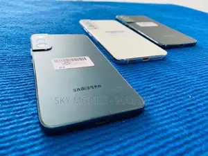 Samsung Galaxy S22 8GB 256GB (Used)