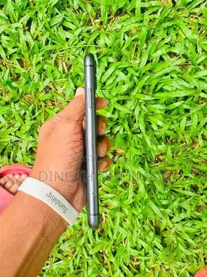 Apple iPhone 11 (Used)