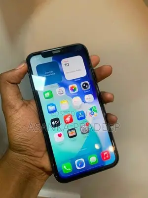 Apple iPhone 11 (Used)