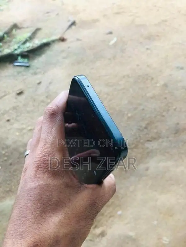 ZTE nubia V70 (Used)