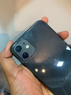 Apple iPhone 11 (Used)