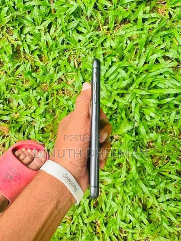 Apple iPhone 11 (Used)
