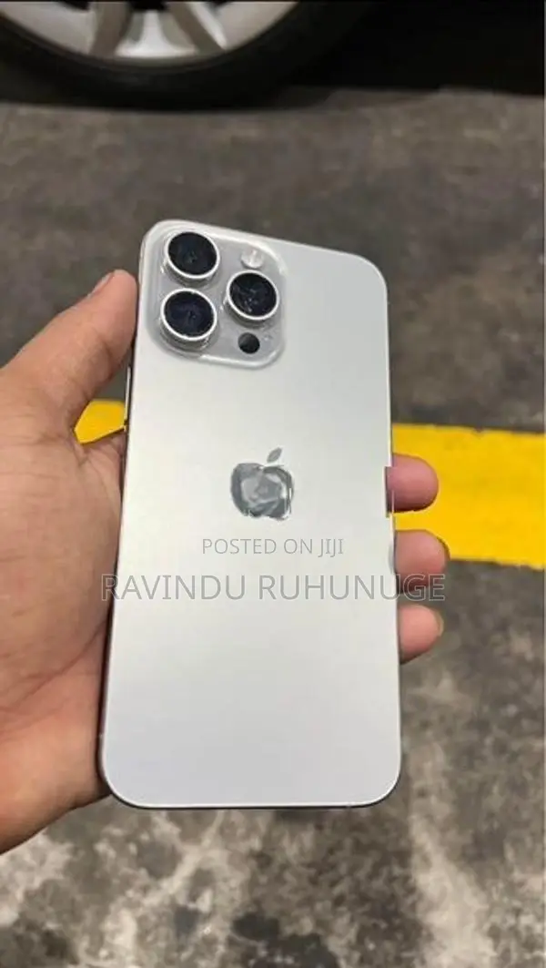 Apple iPhone 15 Pro Max 256GB (Used)
