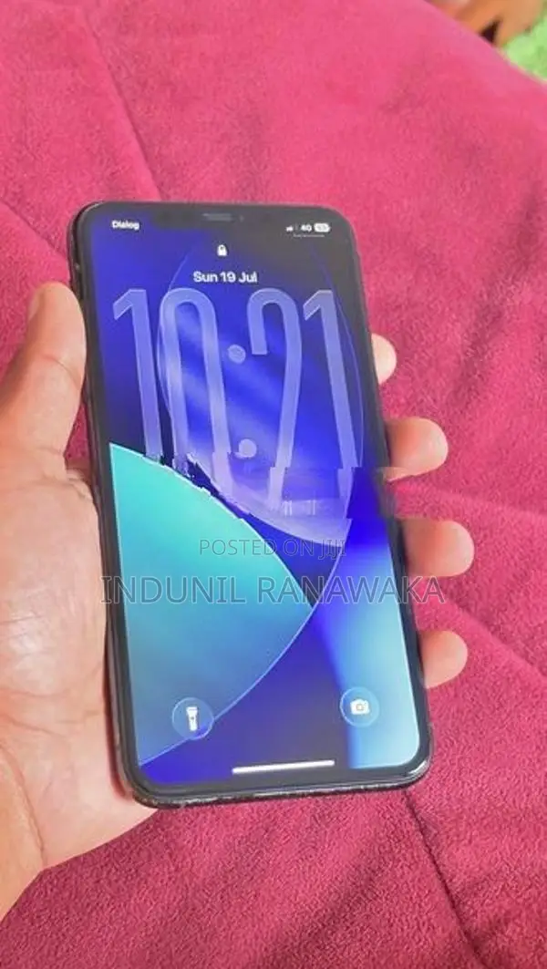 Apple iPhone 11 Pro Max (Used)