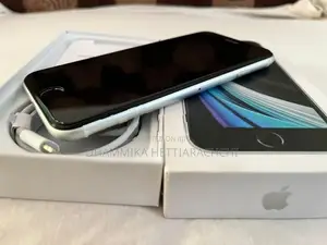 Apple iPhone SE 2 (Used)