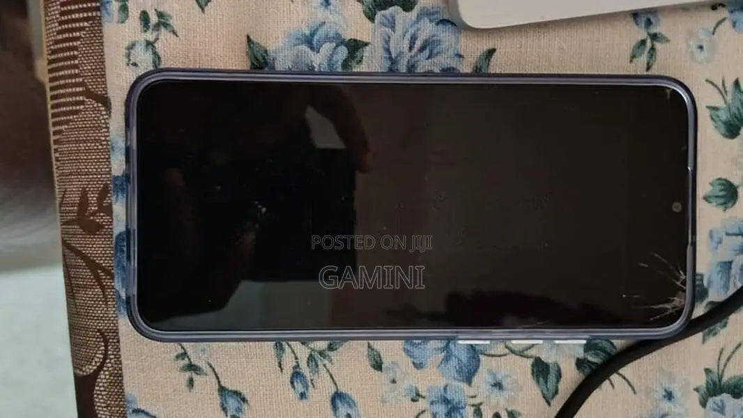 Samsung Galaxy F04 (Used)