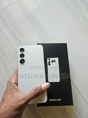 Samsung Galaxy S24 (Used)