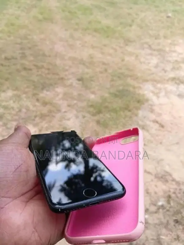 Apple iPhone 7 32gb (Used)