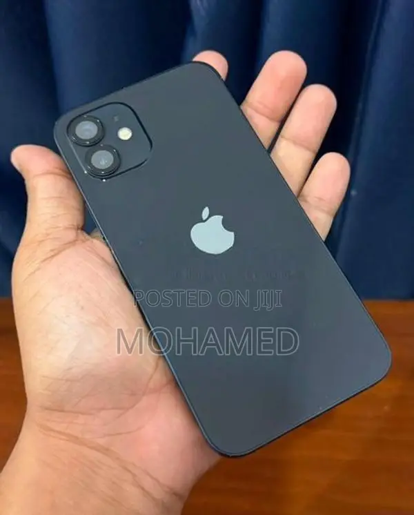 Apple iPhone 12 64GB (Used)