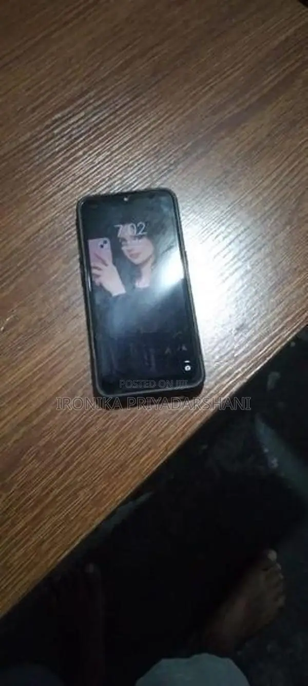 Realme (Used)
