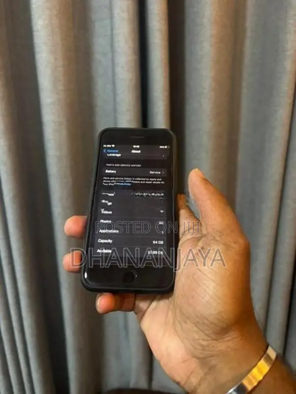Apple iPhone 8 (Used)