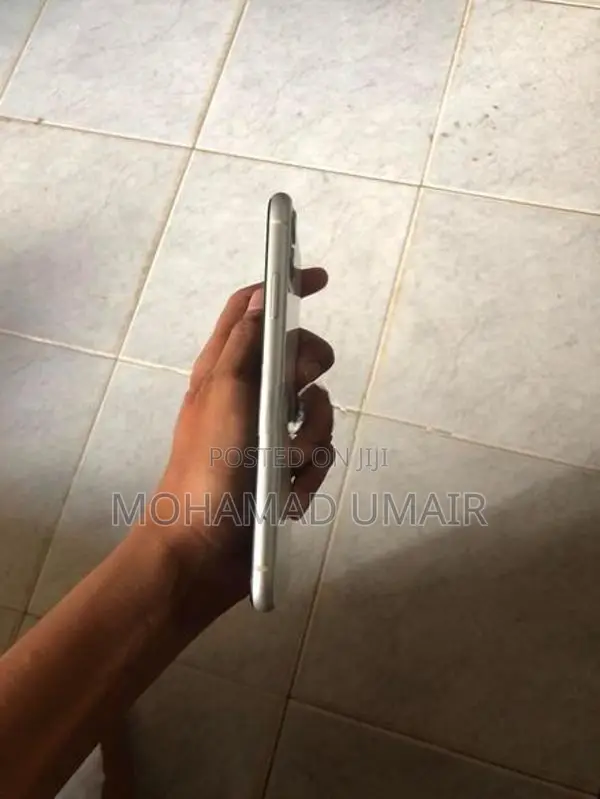Apple iPhone 11 (Used)