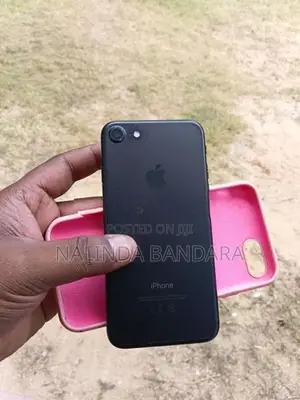 Apple iPhone 7 32gb (Used)