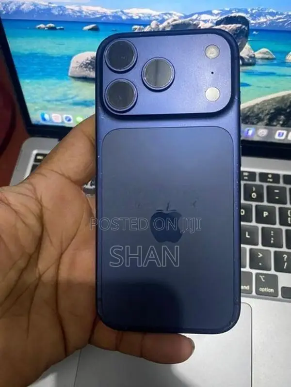 Apple iPhone 17 Pro 256GB (Used)