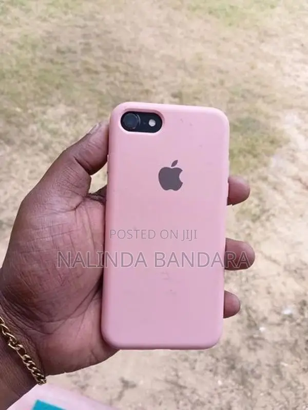 Apple iPhone 7 32gb (Used)