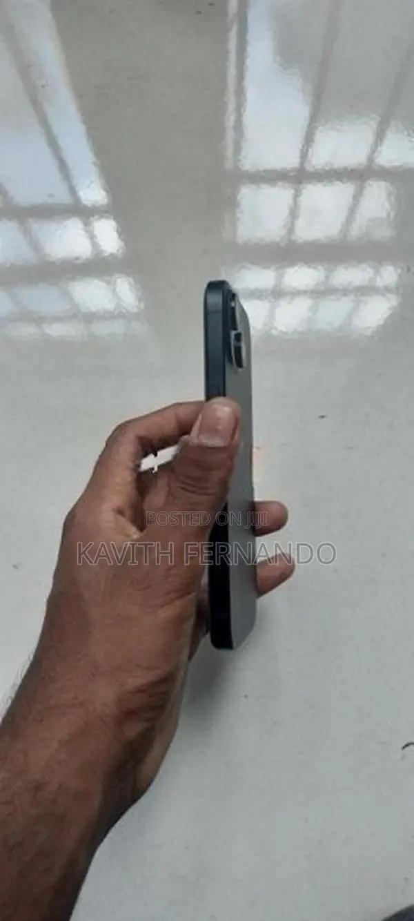 Apple iPhone 15 (Used)