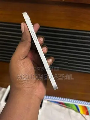 Apple iPhone 12 64gb (Used)