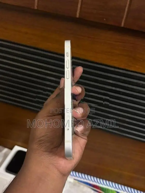 Apple iPhone 12 64gb (Used)