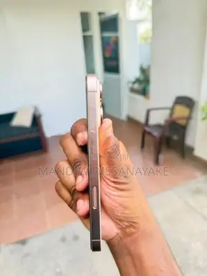 Apple iPhone 16 Pro (Used)