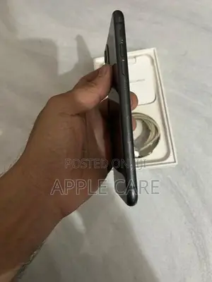 Apple iPhone 11 64GB BLACK (Used)