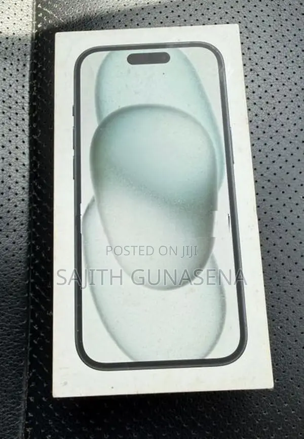 Apple iPhone 15 256GB (Used)