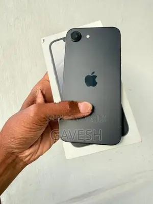 Apple iPhone 16e (Used)