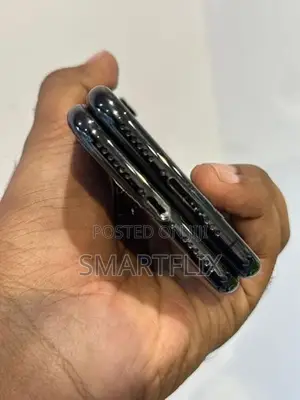 Apple iPhone X (Used)