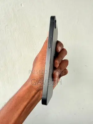 Apple iPhone 16e (Used)