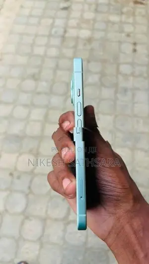 Apple iPhone 15 (Used)