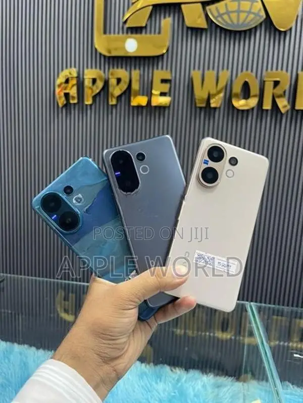 Vivo V60 8GB 256GB (Used)