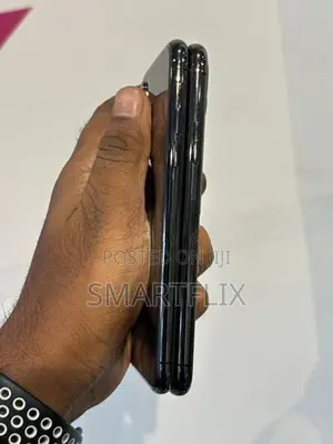 Apple iPhone X (Used)