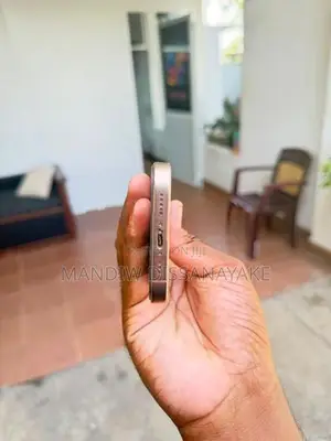 Apple iPhone 16 Pro (Used)