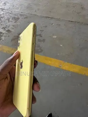 Apple iPhone 11 (Used)