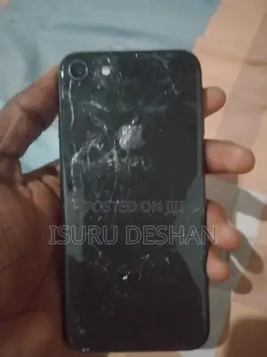 Apple iPhone 8 (Used)