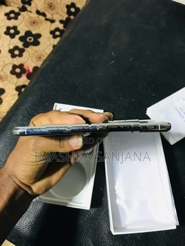 Apple iPhone X (Used)