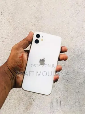 Apple iPhone 11 128GB (Used)