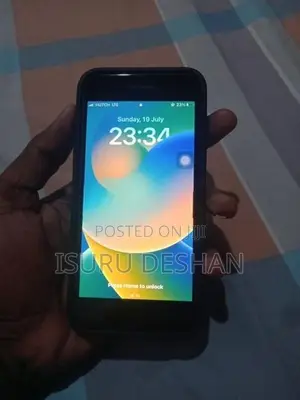 Apple iPhone 8 (Used)