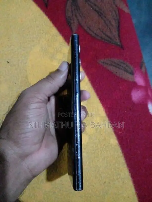 Samsung Galaxy S22 Ultra Good condition all (Used)