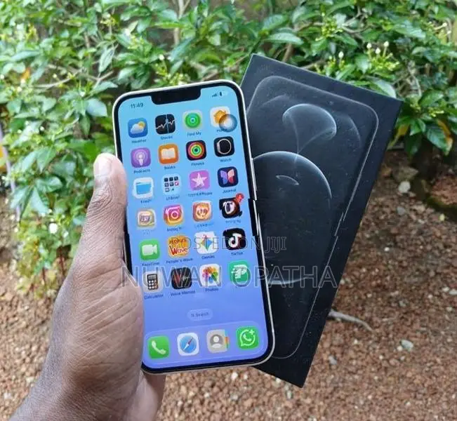 Apple iPhone 14 (Used)