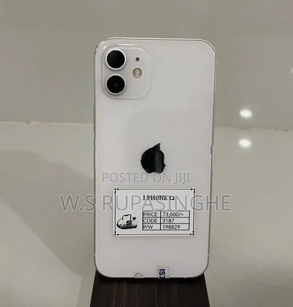 Apple iPhone 12 (Used)