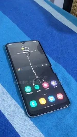 Samsung Galaxy A30 (Used)