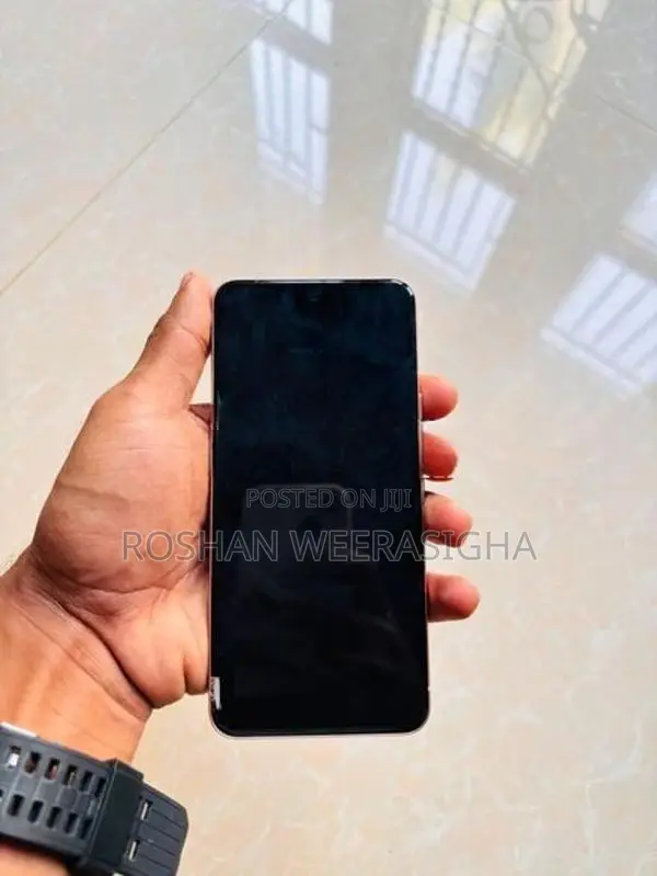 Google Pixel 8 Android 17 (Used)