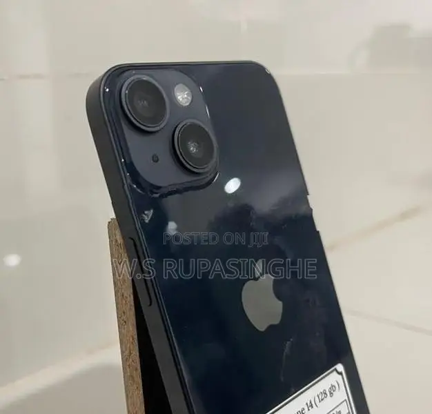 Apple iPhone 14 (Used)