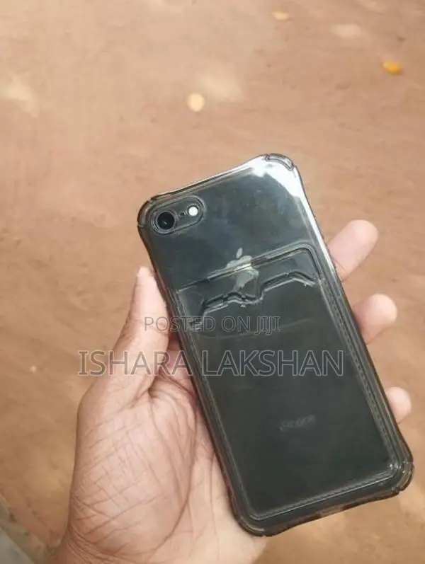 Apple iPhone 8 (Used)